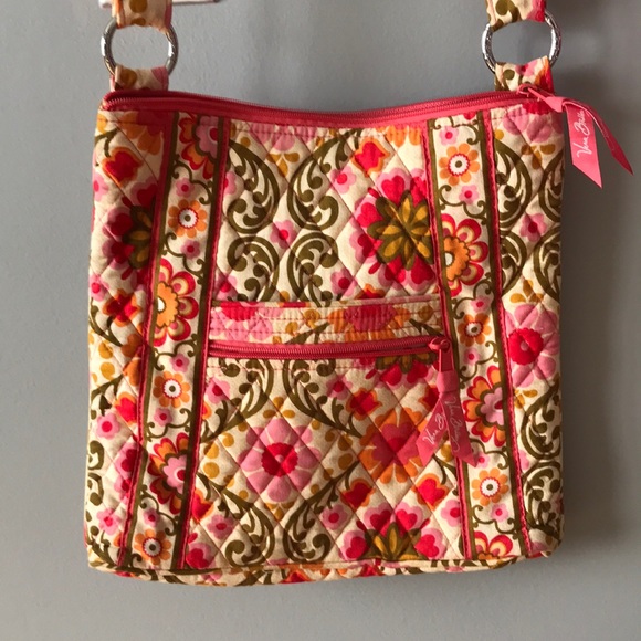 Vera Bradley Handbags - Vera Bradley crossbody